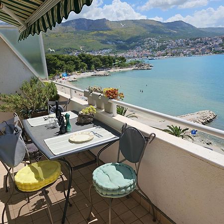 Apartment With A Magical View Split Exterior photo