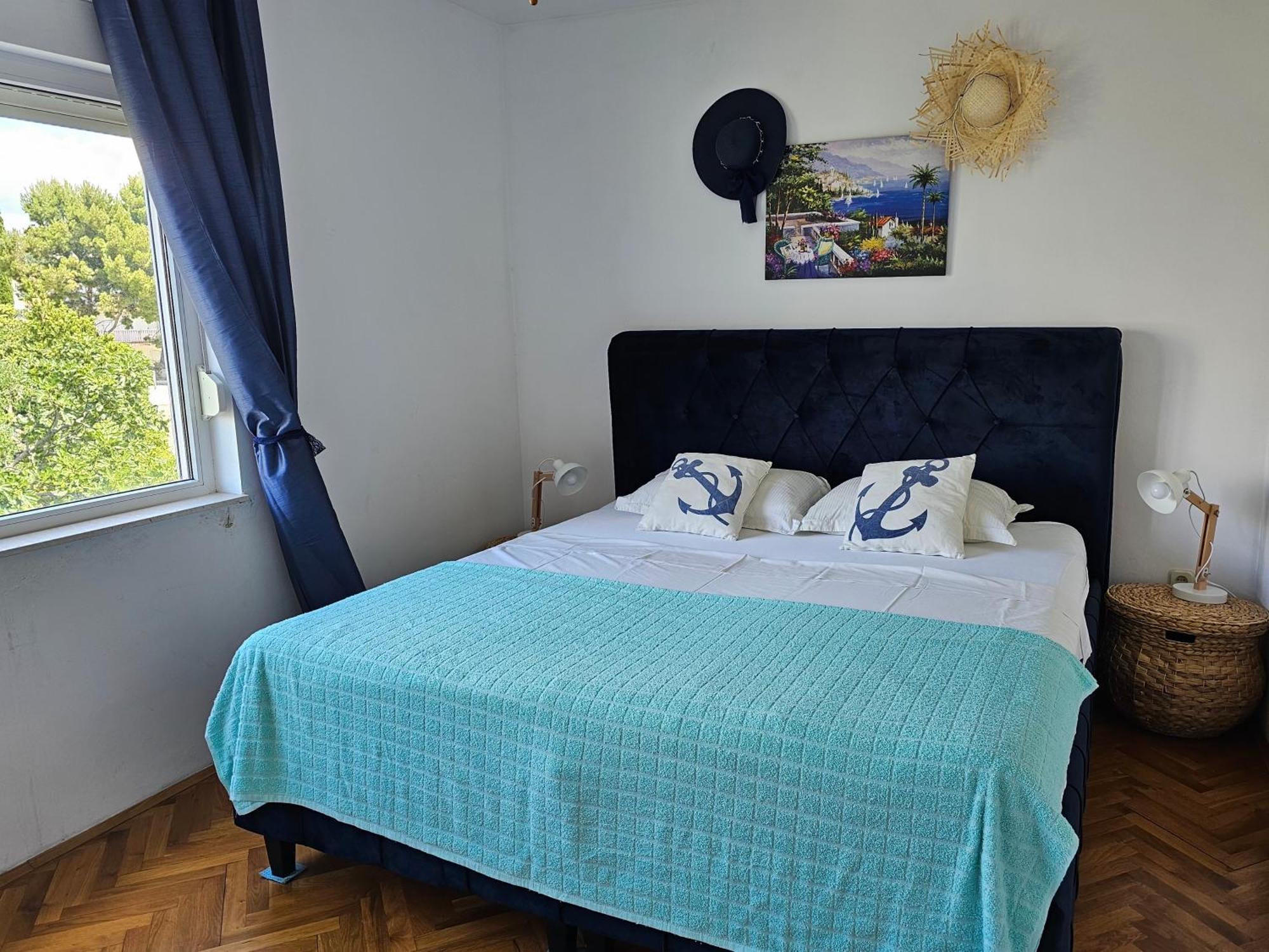 Apartment With A Magical View Split Exterior photo